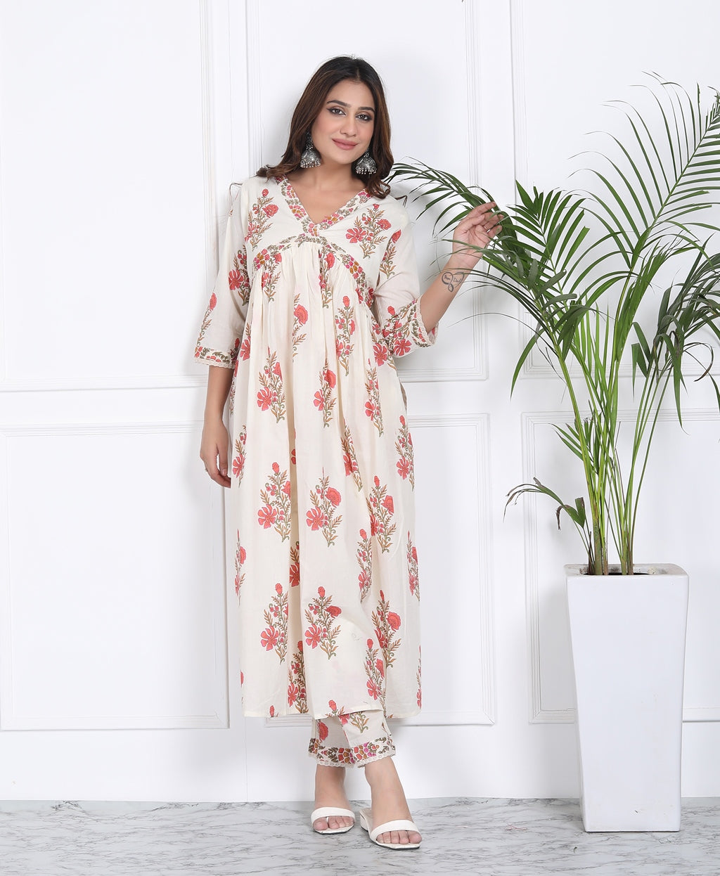 White floral handblock flare suit set