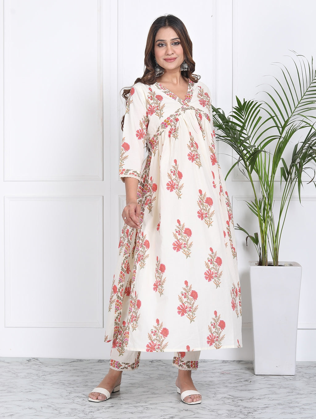 White floral handblock flare suit set