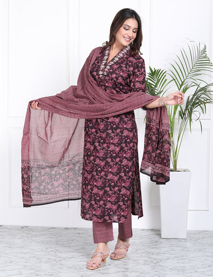 Maroon handwork a line suit set