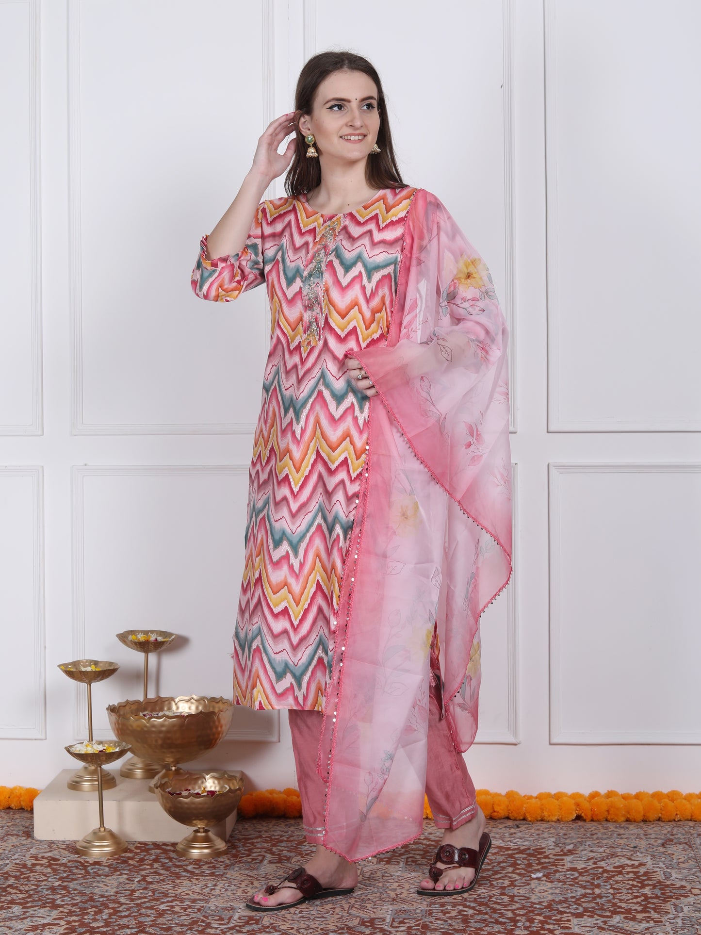 Multicolour abstract suit set