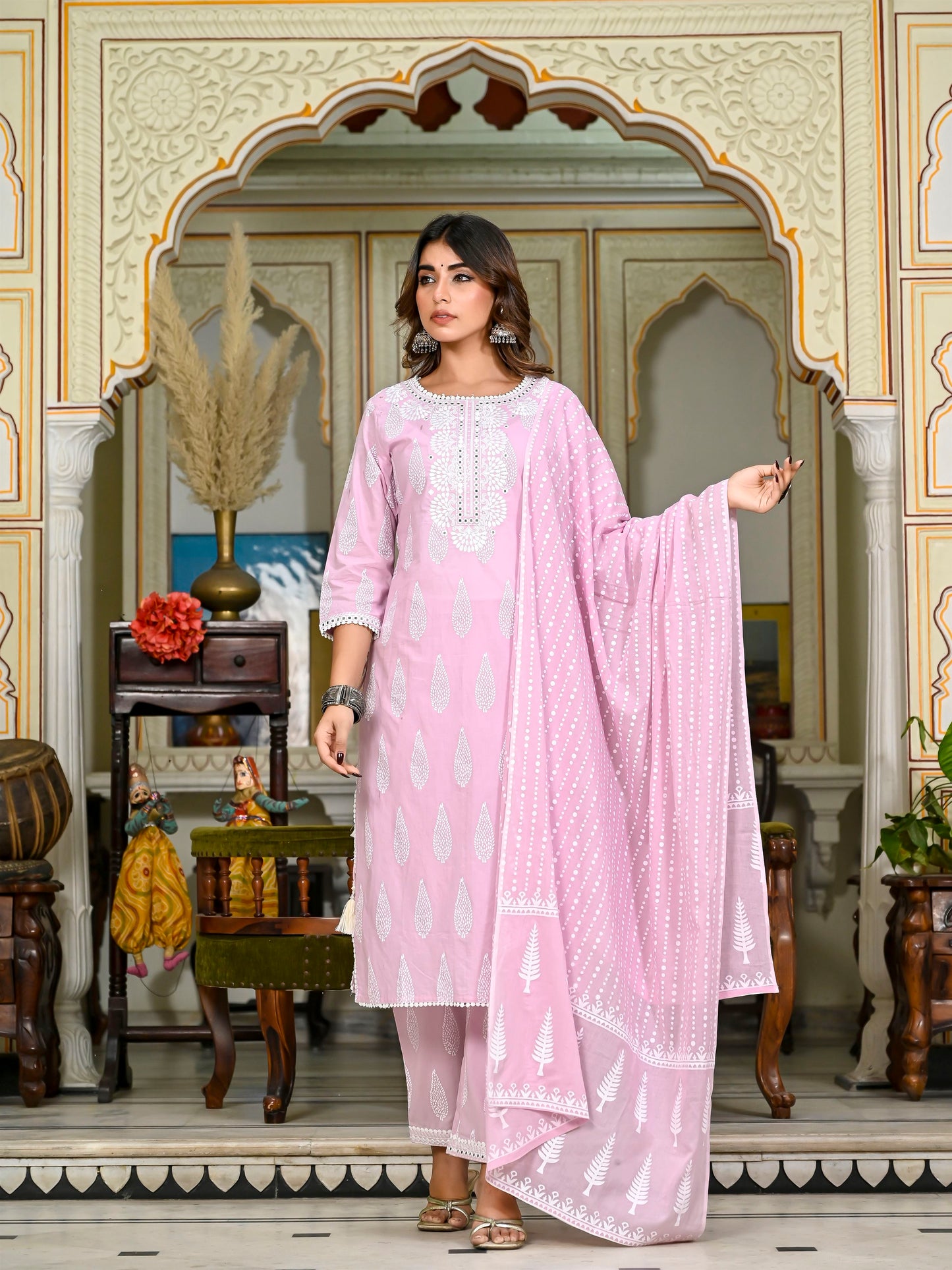 Pink embroidered tasseled suit set