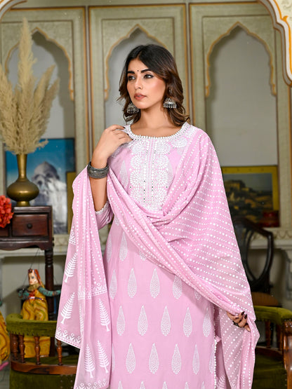 Pink embroidered tasseled suit set