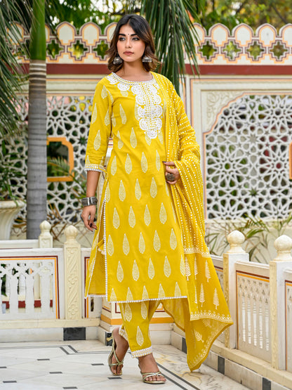 Yellow embroidered tasseled suit set