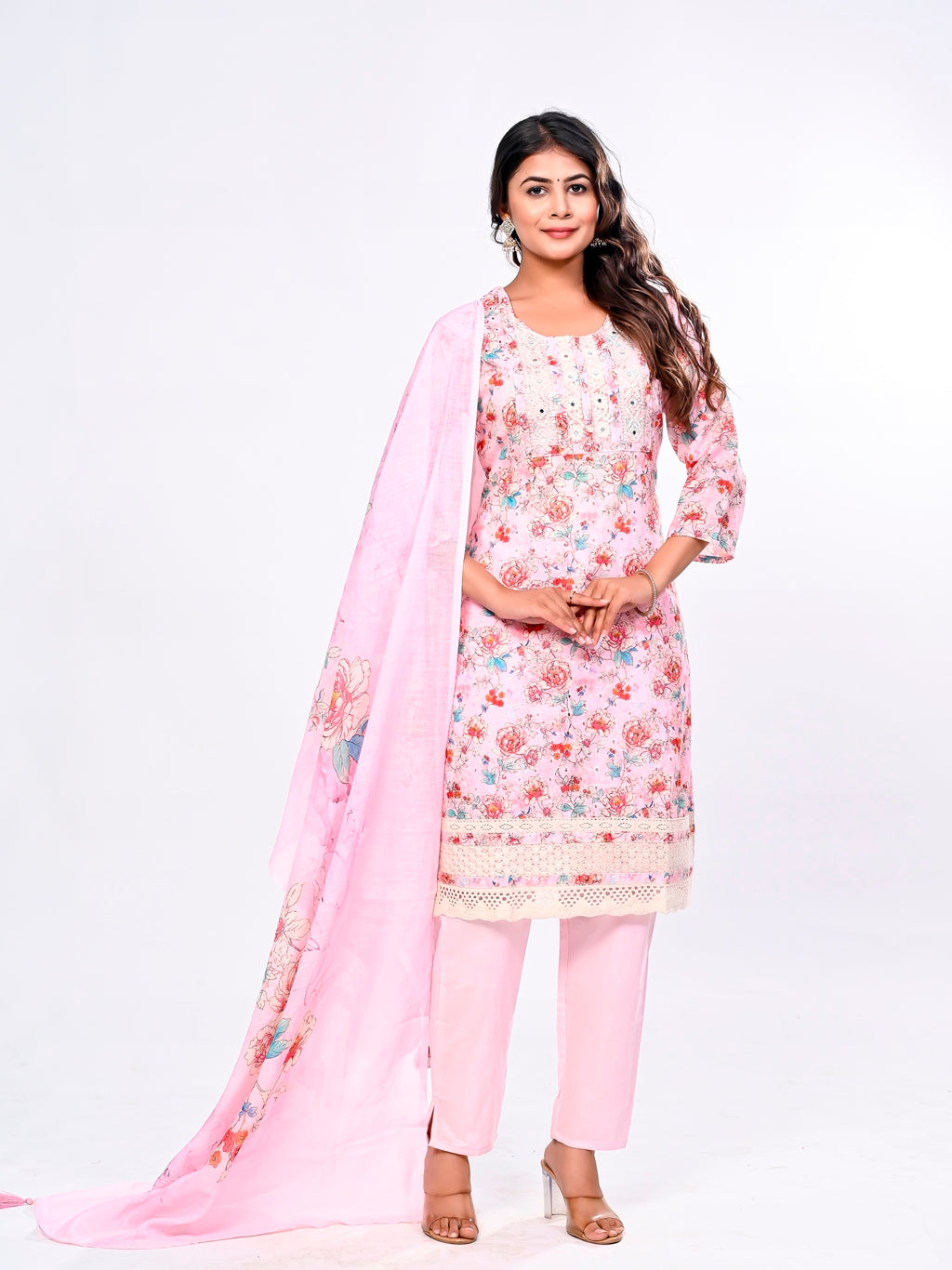 Gulabi phool jaal suit set